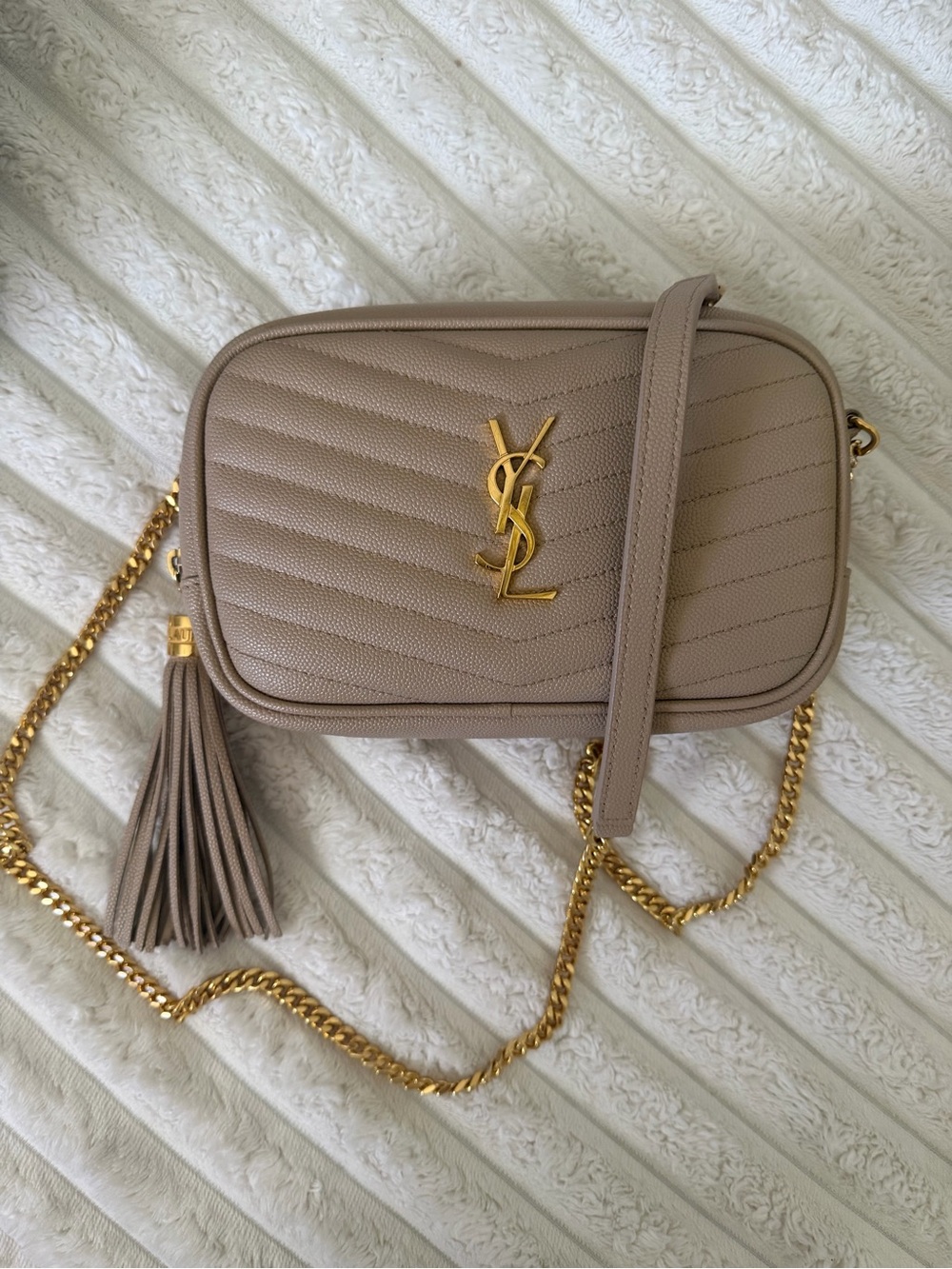 Saint Laurent Beige Lou camera bag